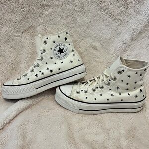 Converse Women's Cream Star High-Top Sneakers